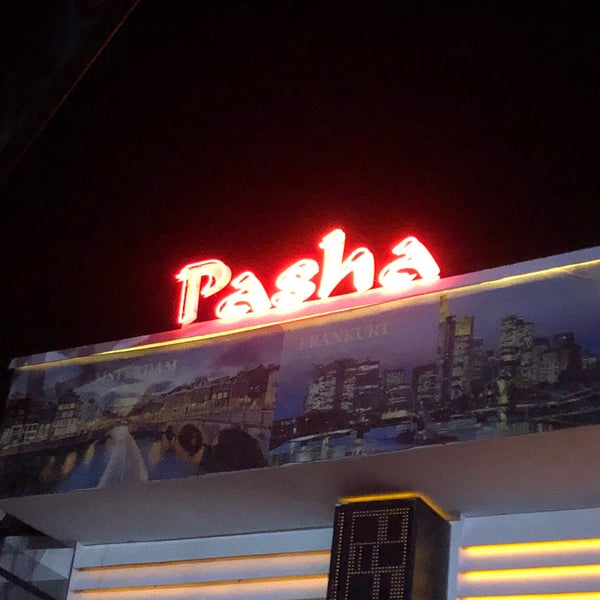 รูปภาพถ่ายที่ Pasha Club โดย GEZGİN MACERAPEREST❤️📕🔐✈️🏆🥇🥃🌹🍷 เมื่อ 9/11/2023