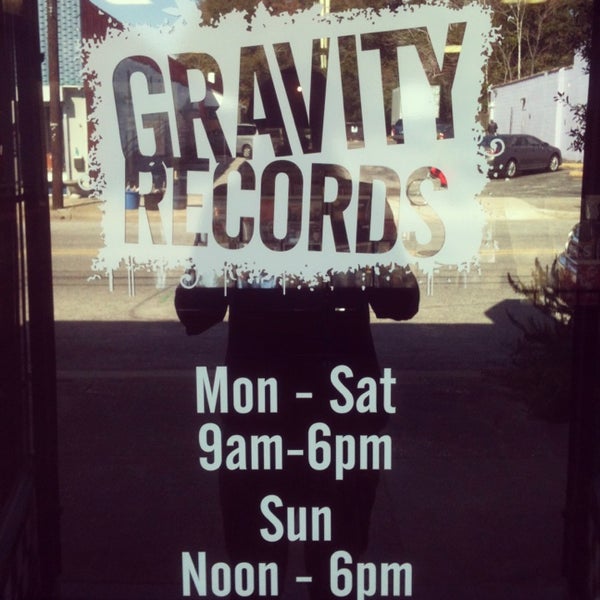 Foto tirada no(a) Gravity Records por Matt K. em 3/11/2013