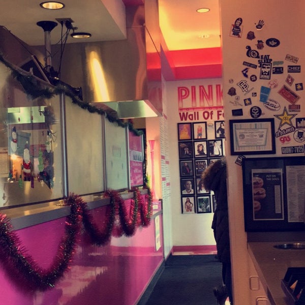 12/25/2015 tarihinde hm👽ziyaretçi tarafından Pink&#39;s Hot Dogs'de çekilen fotoğraf
