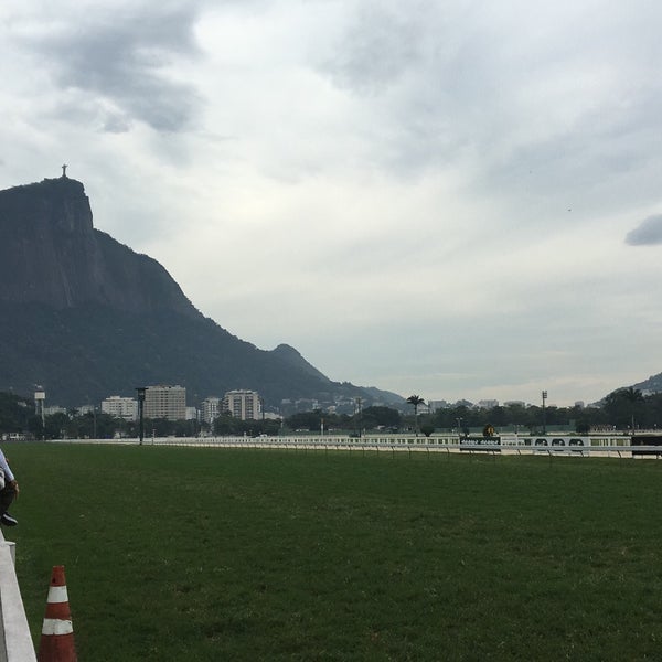 8/25/2018 tarihinde Rafael R.ziyaretçi tarafından Jockey Club Brasileiro'de çekilen fotoğraf