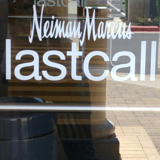 Last Call by Neiman Marcus - Clothing Store in San Marcos