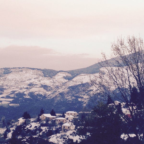 4/9/2015 tarihinde Evita D.ziyaretçi tarafından Trikala Korinthias'de çekilen fotoğraf