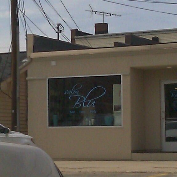 Salon Blu 3 tips from 57 visitors