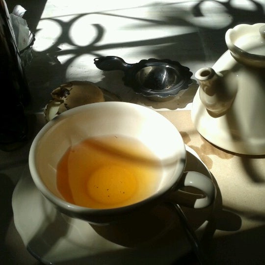 10/25/2012 tarihinde Mariana R.ziyaretçi tarafından Pierina Tea House'de çekilen fotoğraf