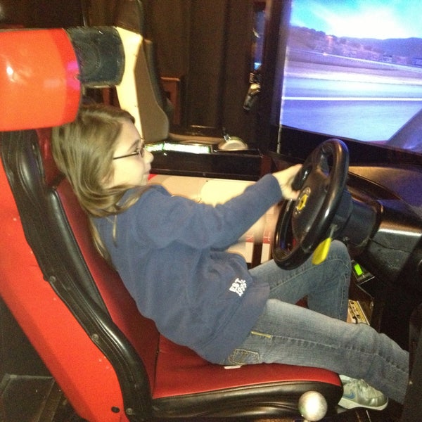Photo taken at Dave &amp; Buster&#39;s by Phillip K. on 5/5/2013