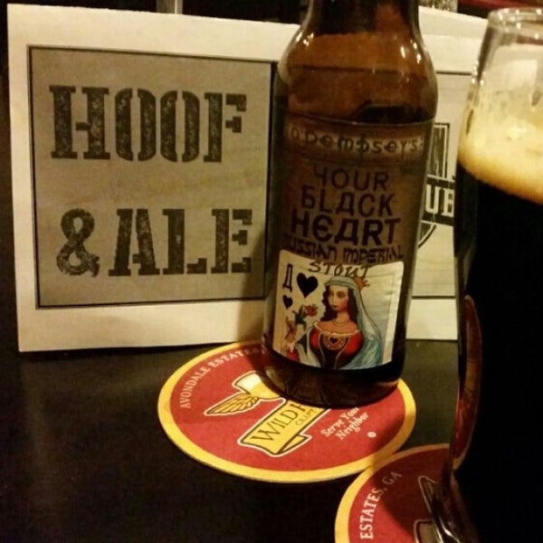 Photo taken at Hoof And Ale by Kat B. on 3/4/2015