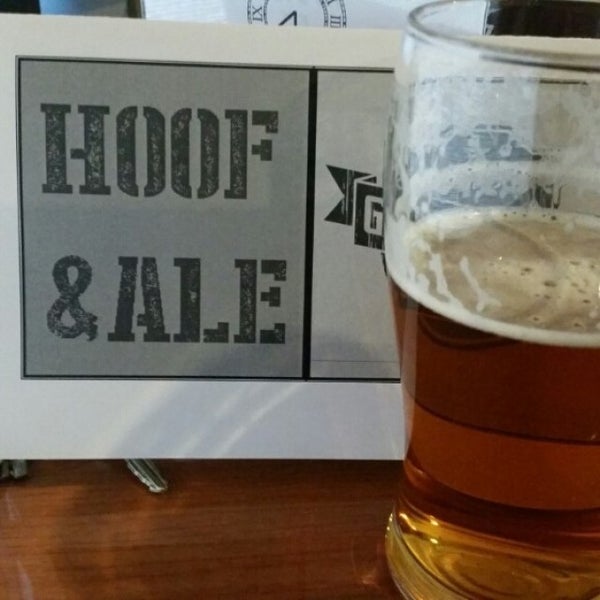 Photo taken at Hoof And Ale by Kat B. on 5/1/2015