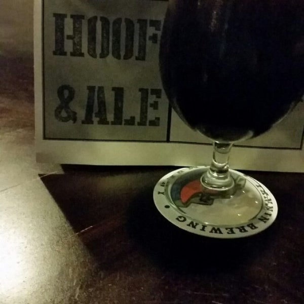 Photo taken at Hoof And Ale by Kat B. on 3/26/2016