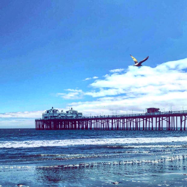 Das Foto wurde bei Malibu Beach Inn von SAUD 🎩 am 4/17/2019 aufgenommen