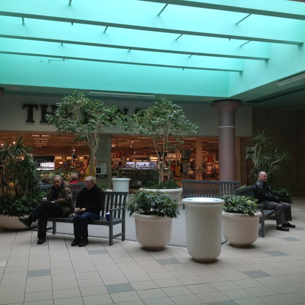 Uniontown Mall Shopping Mall