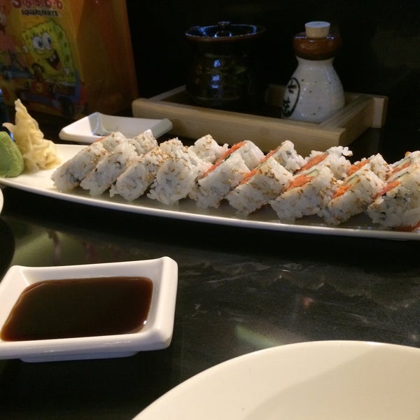 Photo taken at Zenshin Asian Restaurant by Vanessa on 2/8/2015