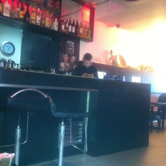 11/30/2012에 B G.님이 Rhino Café에서 찍은 사진