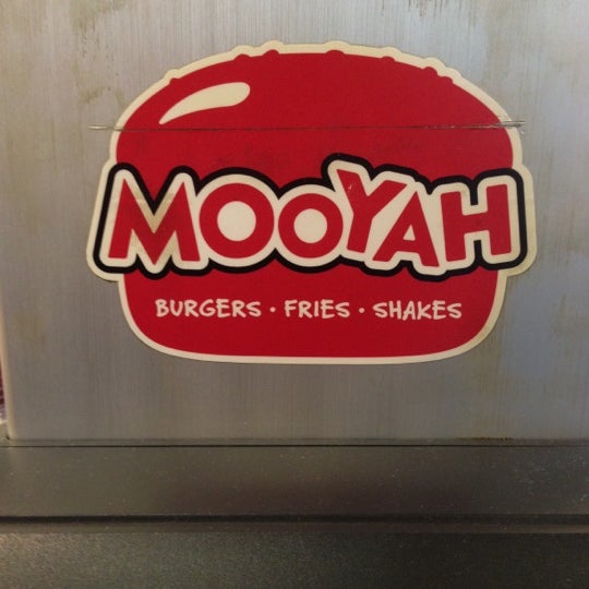 Photo taken at MOOYAH Burgers, Fries &amp; Shakes by John S. on 10/11/2012
