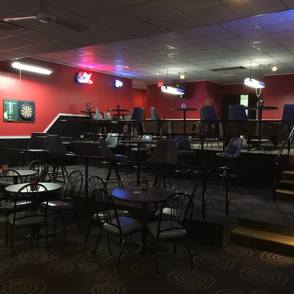 AMF Hall Of Fame Lanes Bowling Alley