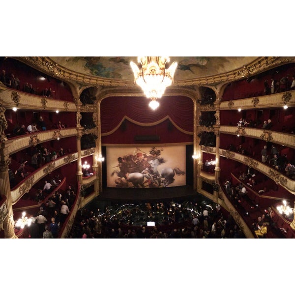 Снимок сделан в Opéra Royal de Wallonie пользователем Barbra S. 10/3/2015