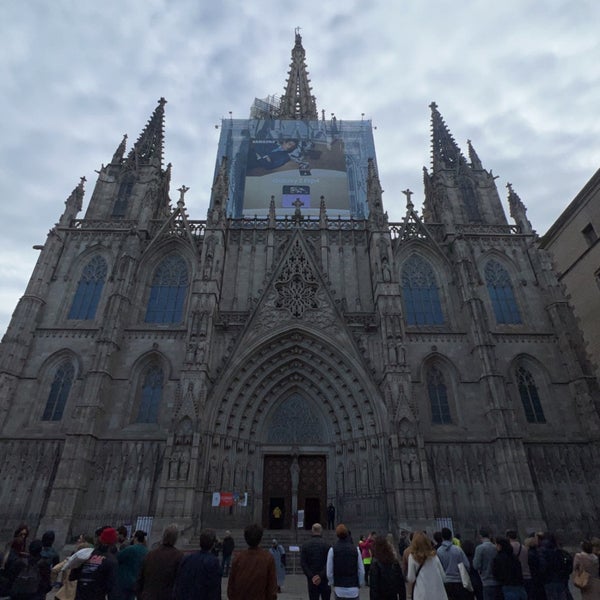 12/22/2022 tarihinde KH”ziyaretçi tarafından Catedral de la Santa Creu i Santa Eulàlia'de çekilen fotoğraf