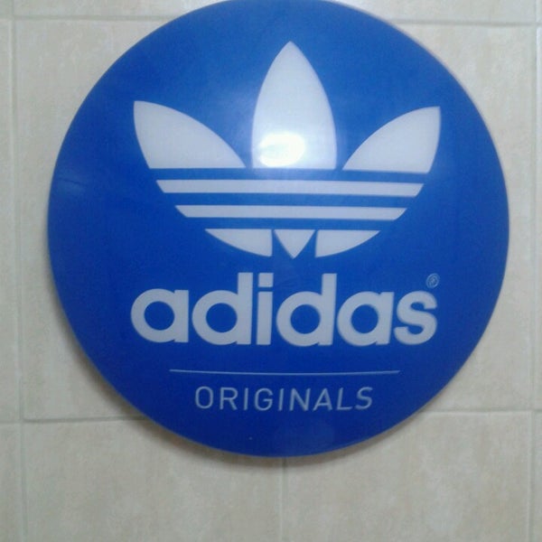 Sin lugar a dudas latitud Algebraico Photos at adidas - CC Lider