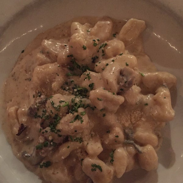 Low key delicious Italian food. Get the artichoke and sausage appetizer. Gnocchi is also A+!