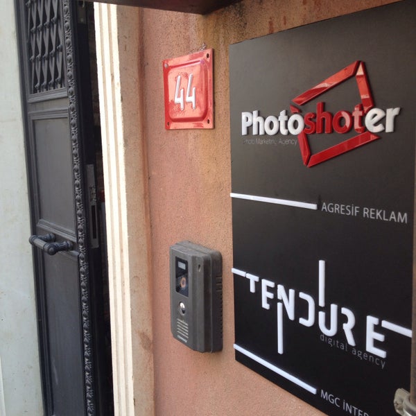 Photo prise au Photoshoter Office ( New ) par Deniz B. le6/12/2015