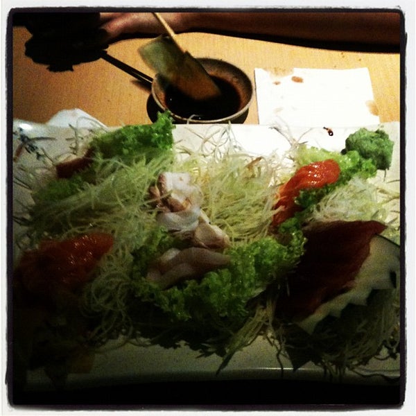 Das Foto wurde bei Sushi Temakeria Doo Doo von Jaime O. am 9/15/2012 aufgenommen