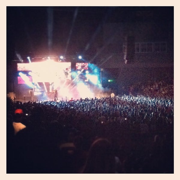 รูปภาพถ่ายที่ Grand Canyon University Arena โดย Stephanie เมื่อ 11/3/2012
