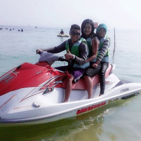 Pantai Bandengan 11 Visitors