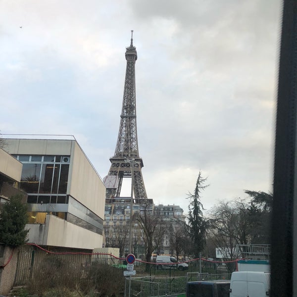 Photo taken at Hôtel Mercure Paris Centre Tour Eiffel by Maria De Fátima F. on 1/19/2018