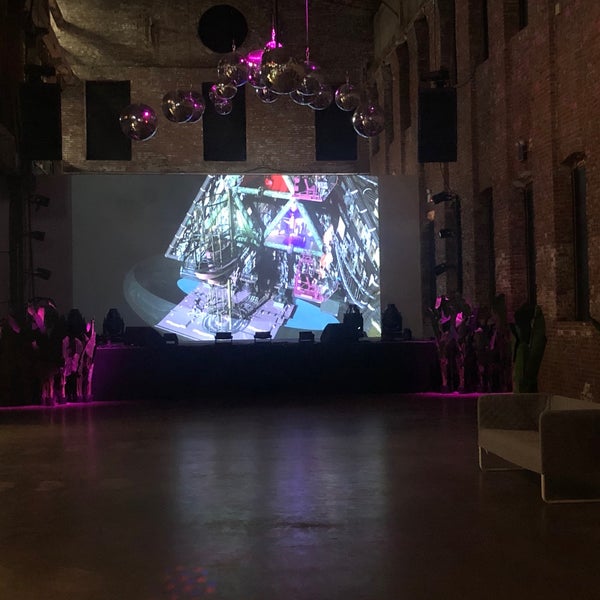 Photo taken at Pioneer Works by Danny B. on 11/17/2019