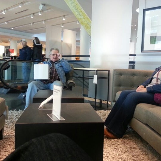 Photo taken at Crate &amp; Barrel by Vanessa R. on 1/20/2013