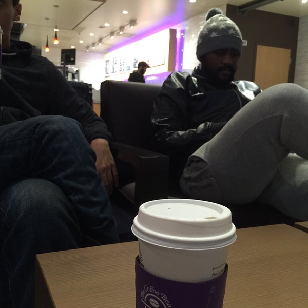 Photo taken at The Coffee Bean &amp; Tea Leaf by Ilker D. on 3/1/2015