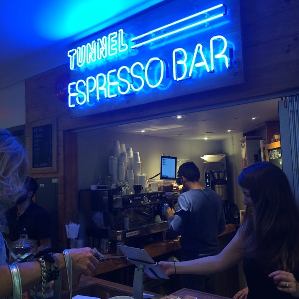 8/8/2014にJ-Y B.がTunnel Espressoで撮った写真