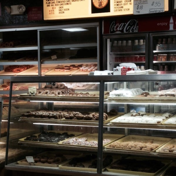 Photos at Bill's Donut Shop 75 tips