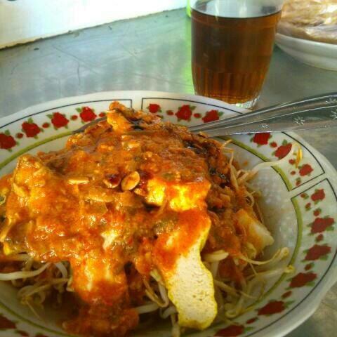 Toge Goreng Hj Omah Bogor Permai Food Truck In Bogor Toge Goreng Hj Omah Bogor Permai Food Truck In Bogor