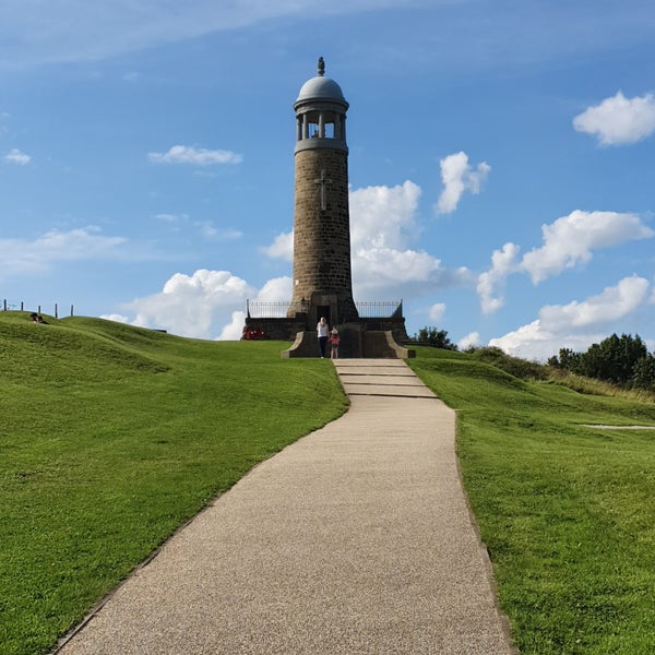 Башня 69. Королевская часовая башня в мекке. Башня скрабо, ирландия. Замки европы раннего средневековья. Башня 69.