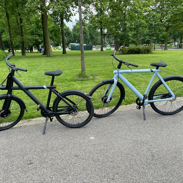 VANMOOF HQ - Kantor di Oosterparkbuurt