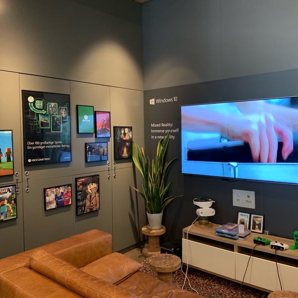 Photo taken at Microsoft Berlin by Peter F. on 8/14/2019