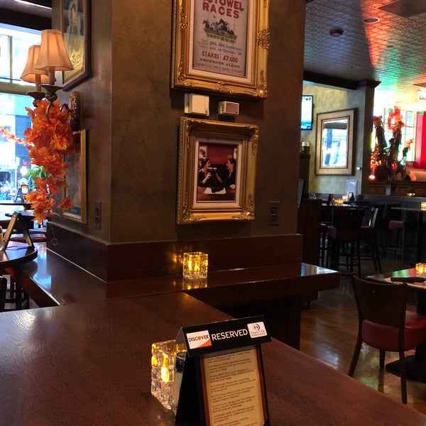 10/21/2018에 Esin님이 Emerald Loop Bar &amp; Grill에서 찍은 사진