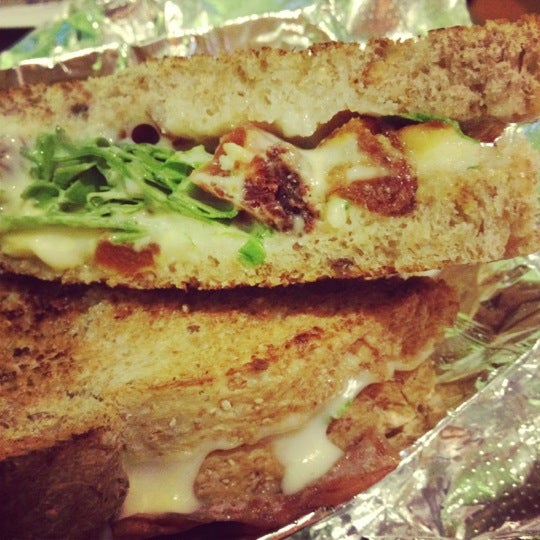 Eat Unique Sandwich Spot in North Oakland