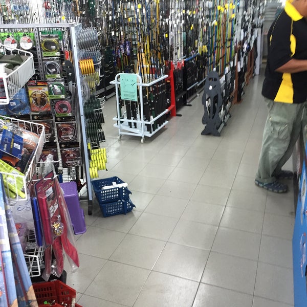 Photos At Kedai Peralatan Memancing Shimano Fishing Store