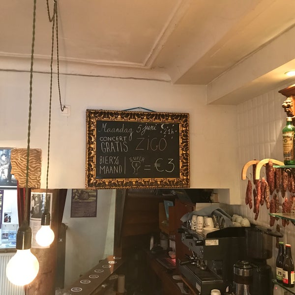 6/2/2017 tarihinde Zwits V.ziyaretçi tarafından Café Trefpunt'de çekilen fotoğraf