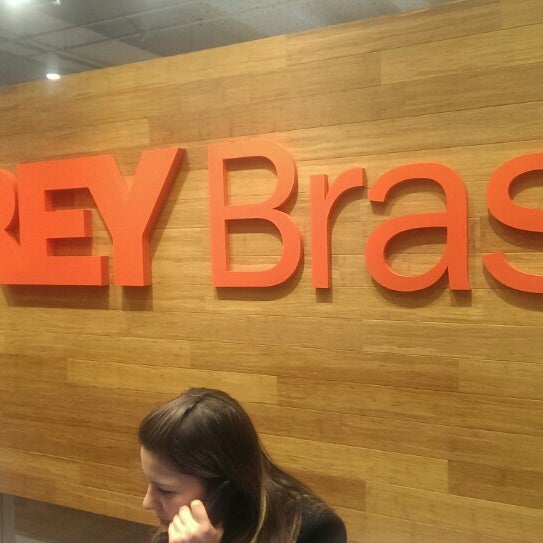 Photo taken at Grey Brasil by Ricardo N. on 8/13/2014