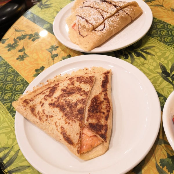 Photo taken at Crepes n&#39; Crepes by Irina Z. on 4/21/2019