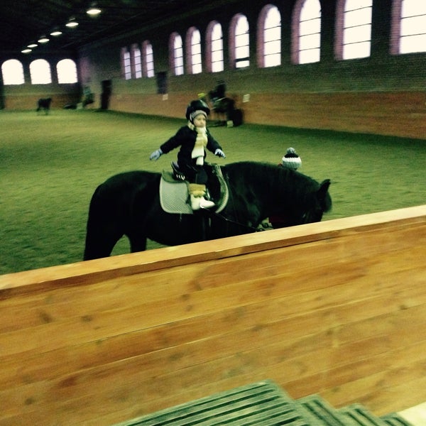 Конно спортивный комплекс красногорск