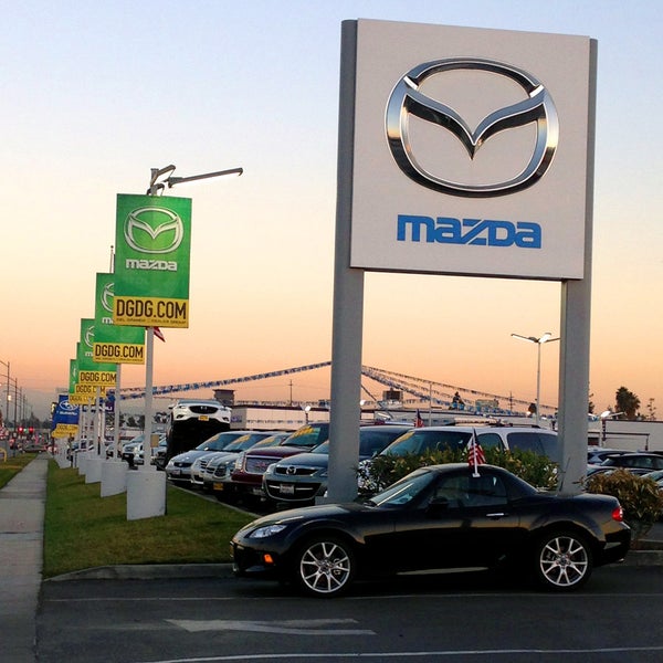 Capitol Mazda Car Dealership in San Jose