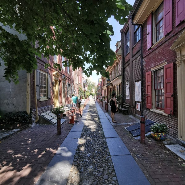 Photo taken at Elfreth&#39;s Alley Museum by Stephan S. on 7/3/2022