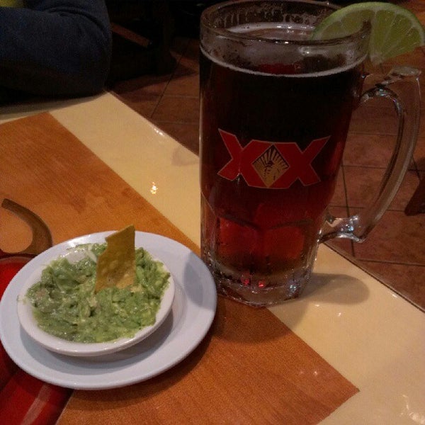 Foto tirada no(a) El Agave Mexican Restaurant por Matthew M. em 1/16/2013