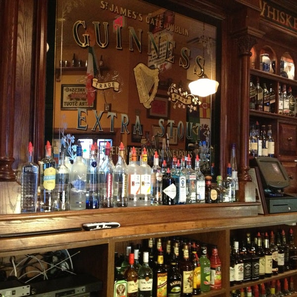 Foto tirada no(a) Keegan&#39;s Irish Pub por Mike K. em 1/21/2013