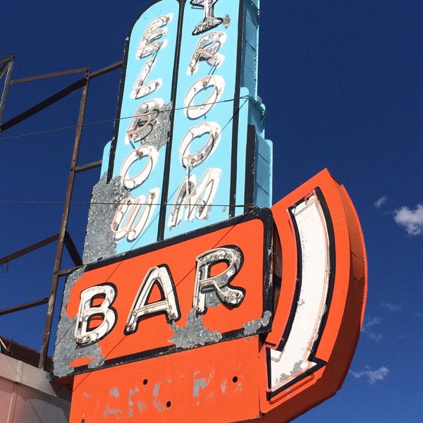 Elbow Room 2 tips from 20 visitors