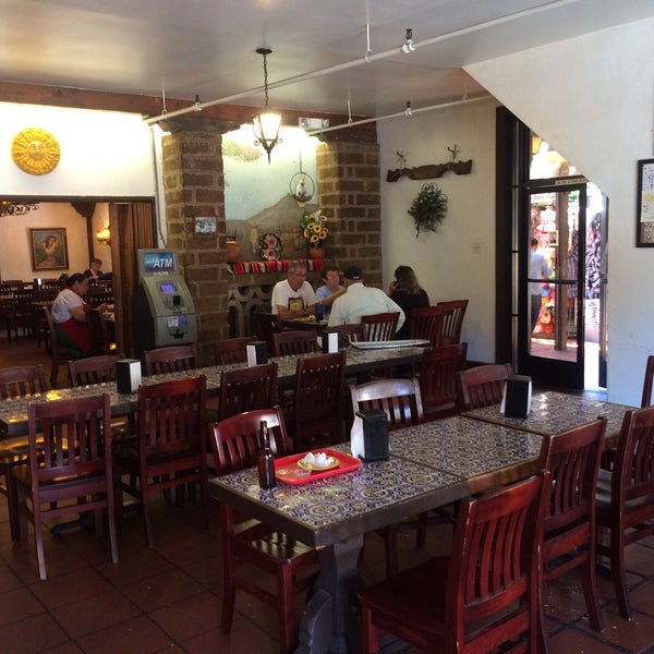 Opened in 1959 in a historic building on L.A.’s oldest street. Serving from a take-out window, it has a central dining room. It evolved from a Mexican market with the same name opened in 1915.