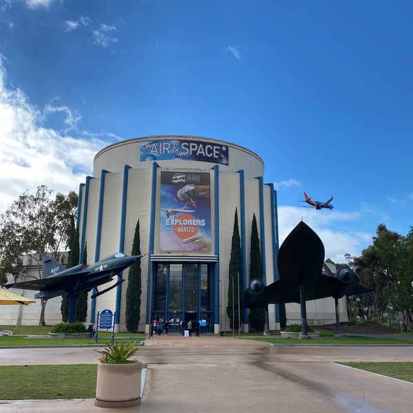 รูปภาพถ่ายที่ San Diego Air &amp; Space Museum โดย Jason เมื่อ 12/29/2021